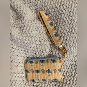 Potted Plants Wristlet💚🌱